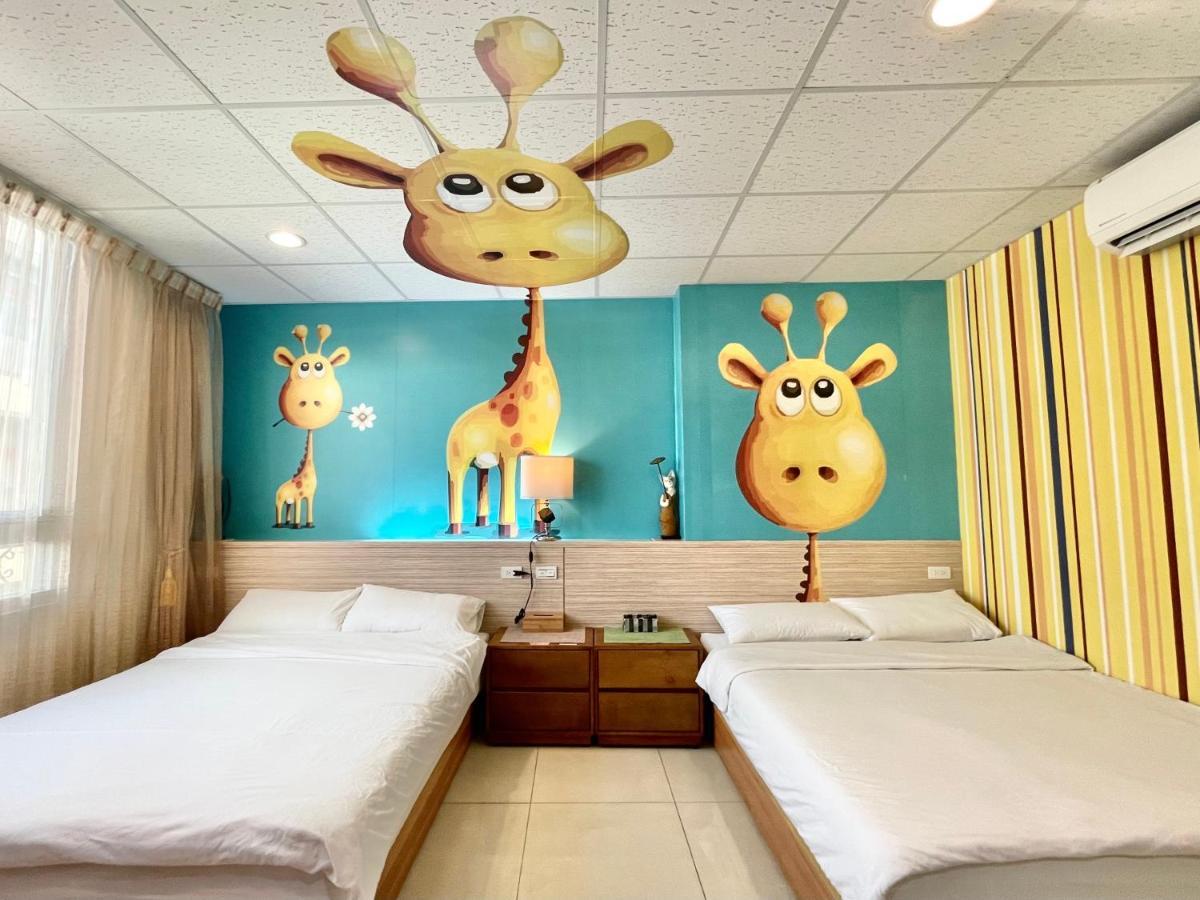 斑比bambi Hotel Tajnan Kültér fotó