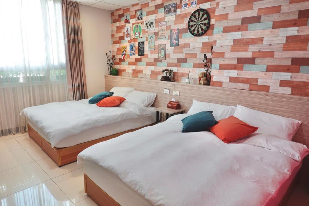 斑比bambi Hotel Tajnan Kültér fotó